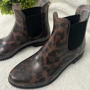 Leopard Women's Rain Boots (size 6), Storm by Cougar